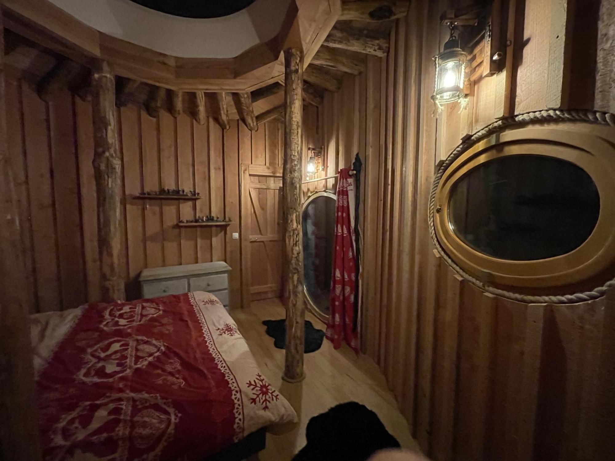 Les Ecrins De Bed & Breakfast